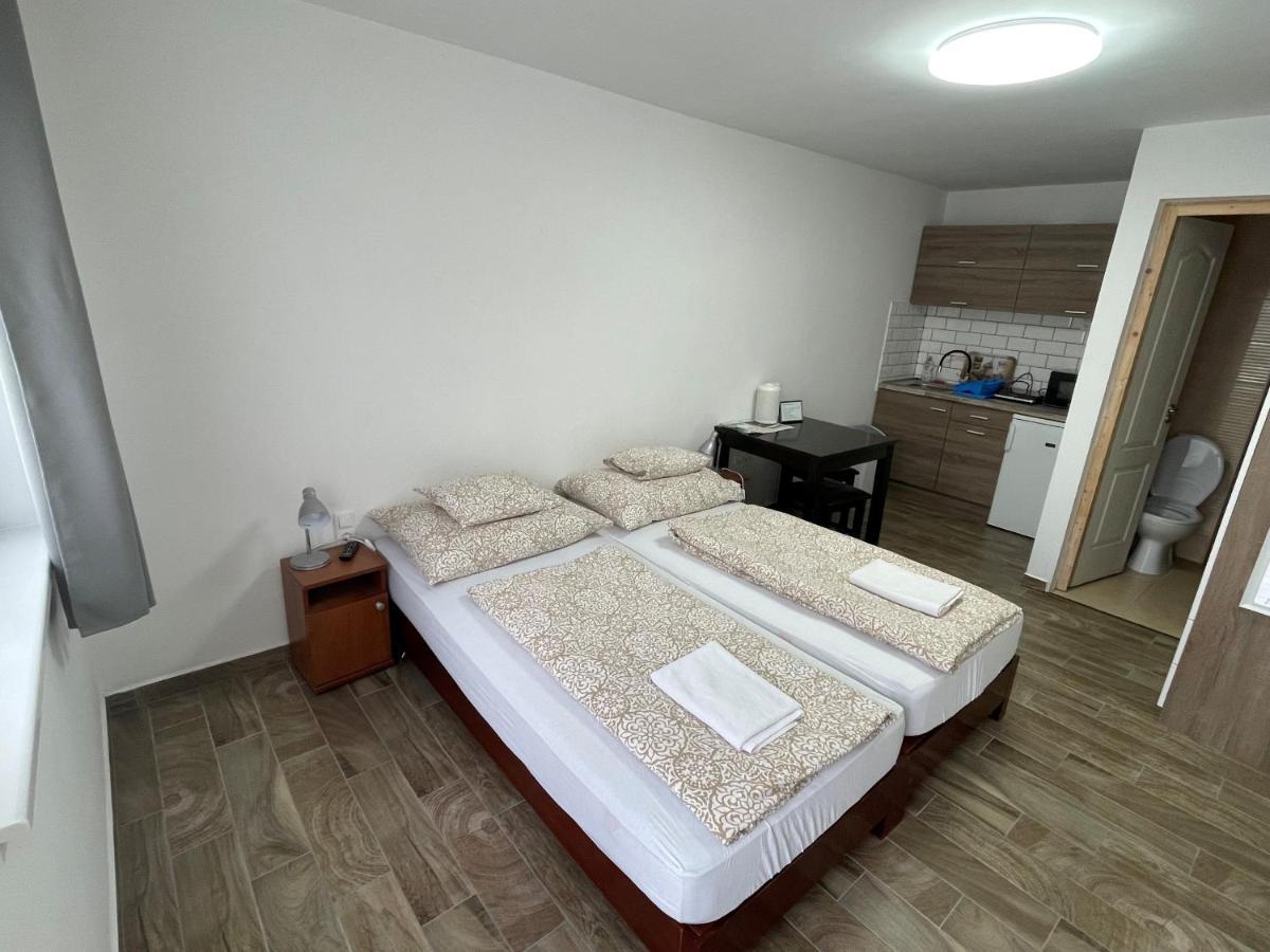 Freedom Apartman Морахалом Екстер'єр фото