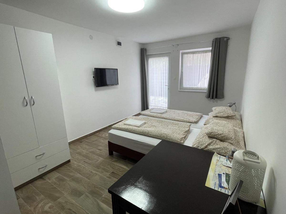 Freedom Apartman Морахалом Екстер'єр фото